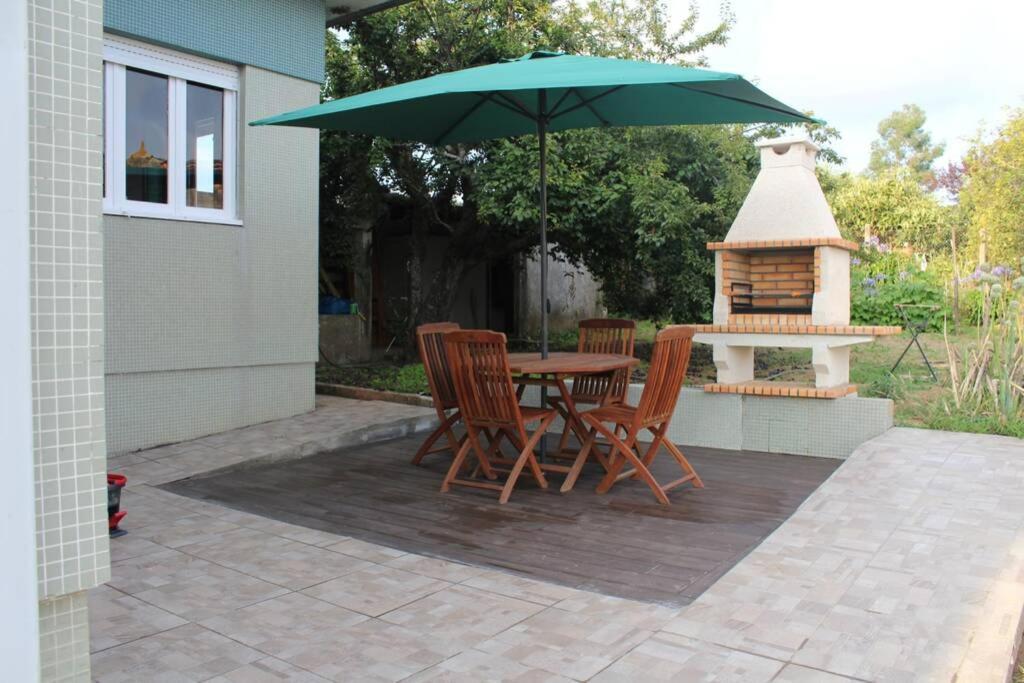 House With Pool And Garden In Esmoriz Near Porto Villa Exteriör bild